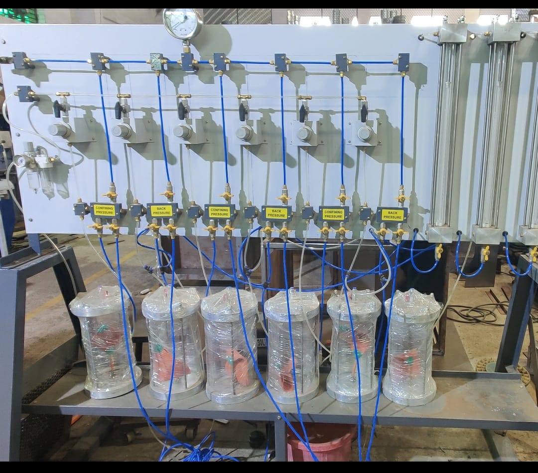 THREE CELL SATURATION WALL MOUNTING PANEL FOR TRIAXIAL SHEAR APP.